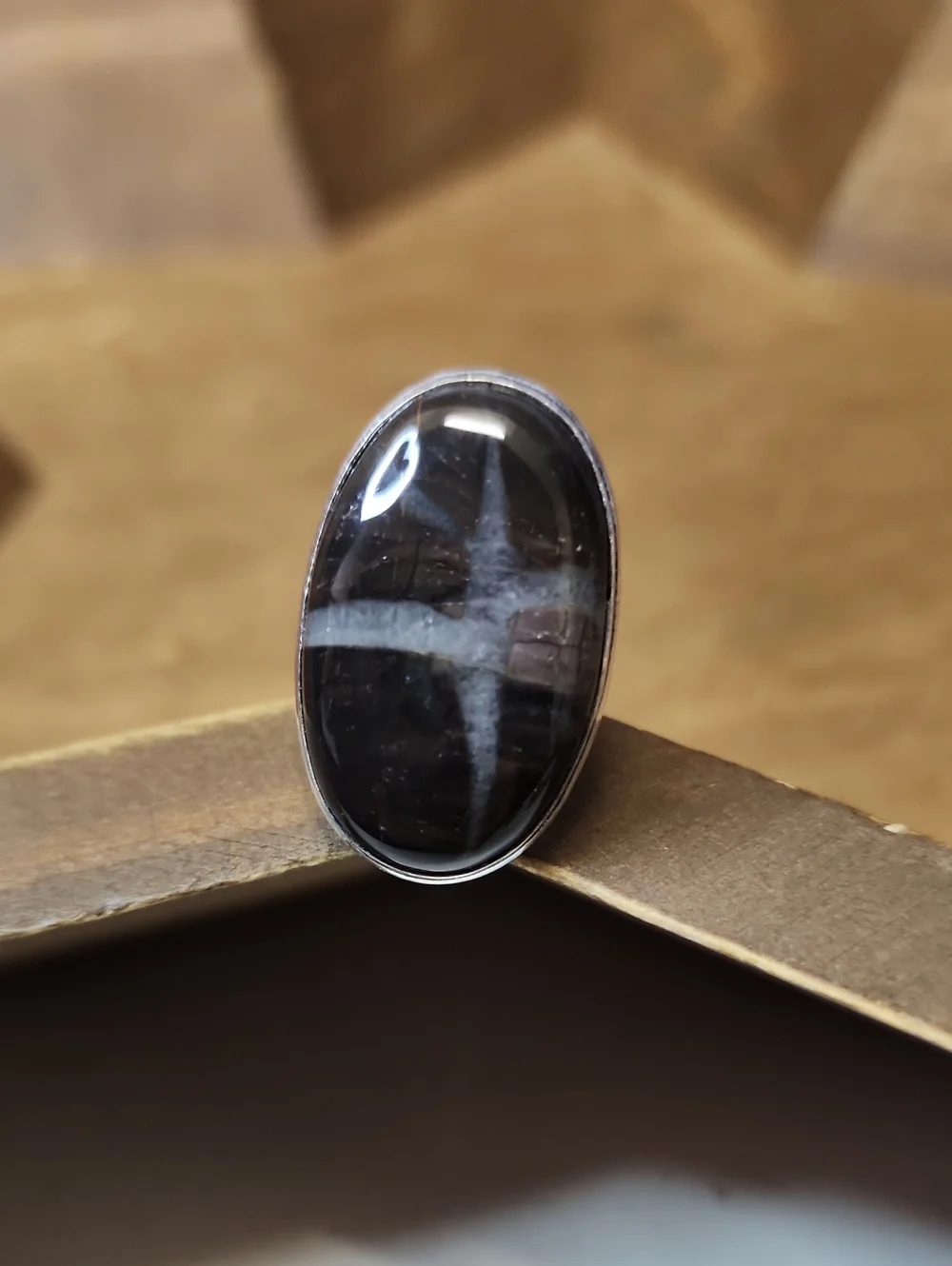 Black Cross-Pattern Oval Stone Ring